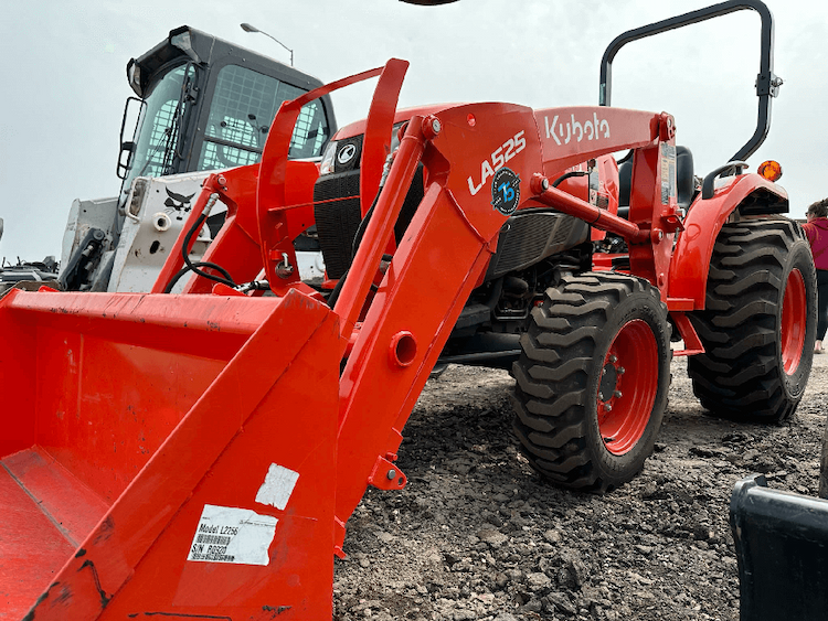 KUBOTA L3901 KUBOTA 4WD TRACTOR,ROPS,HST,R4 TIRES Compact Tractor 2021 - 205850