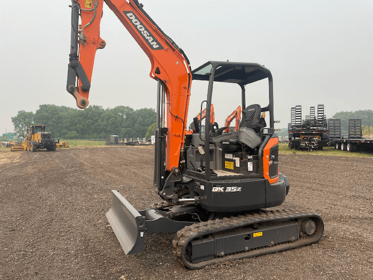 DEVELON DX35Z-7 DOOSAN EXCAVATOR,ROPS,US31,ANG BLADE,RUB TRKS Crawler Excavator 2023 - 217561