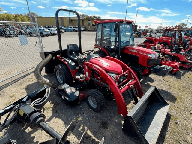 MAHINDRA EMAX 25 MAHINDRA 4WD TRACTOR/LOADER,MOWER,BAGGER Compact Tractor 2015 - 227008