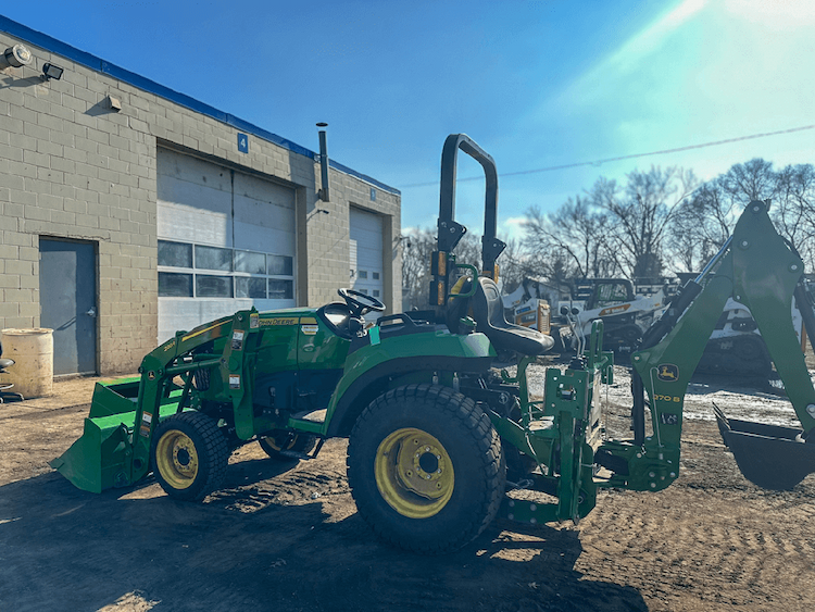 JOHN DEERE 2032R JOHN DEERE TRACTOR, LOADER, BACKHOE, BALLAST BOX Compact Tractor 2020 - 245201